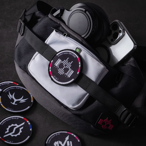 Moeyu Kamen Rider Decade Belt-Inspired Shoulder Bag, Official Chest/ Waist Bag with Henshin Design - Kanako.store